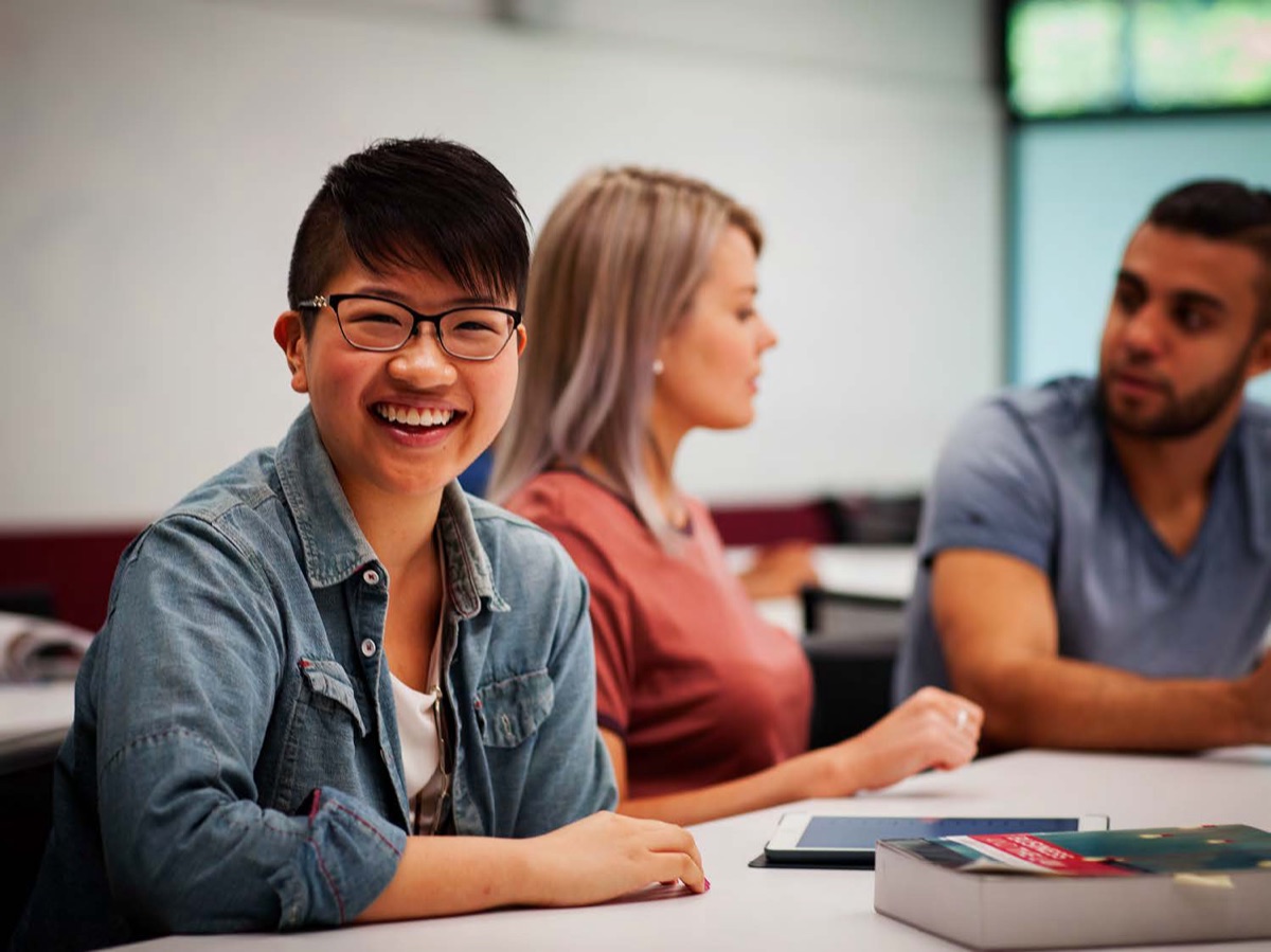 Students learning at Western Sydney University, Sydney City Campus